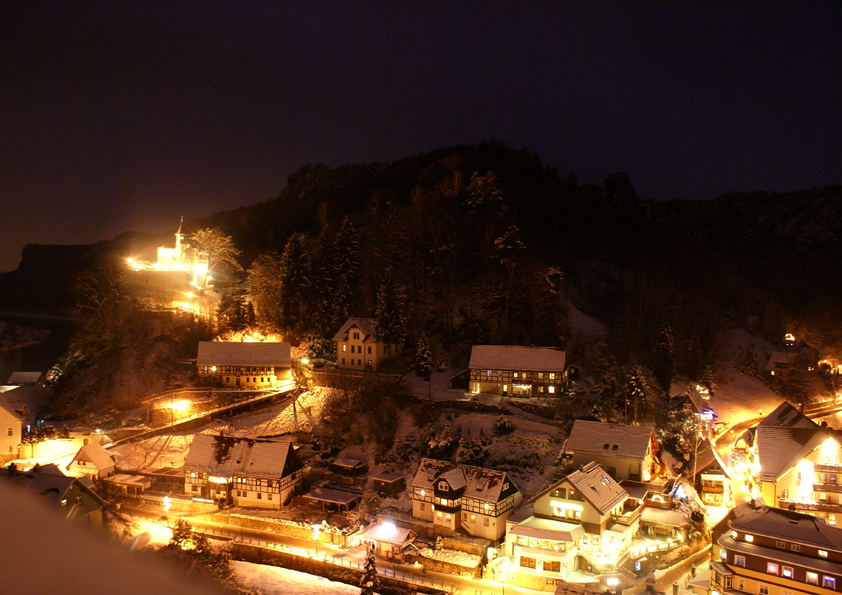 Rathen bei Nacht in Winterliche Atmosphäre